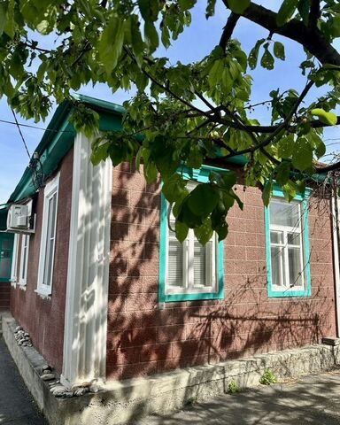 дом ул 40 лет Октября 85 Лабинское городское поселение фото