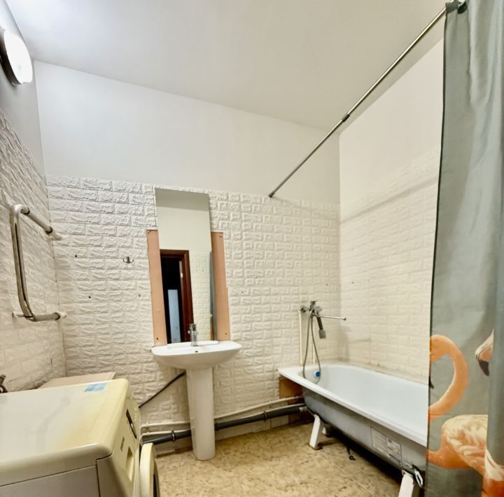 квартира г Пермь р-н Дзержинский ул Кронштадтская 37 фото 6