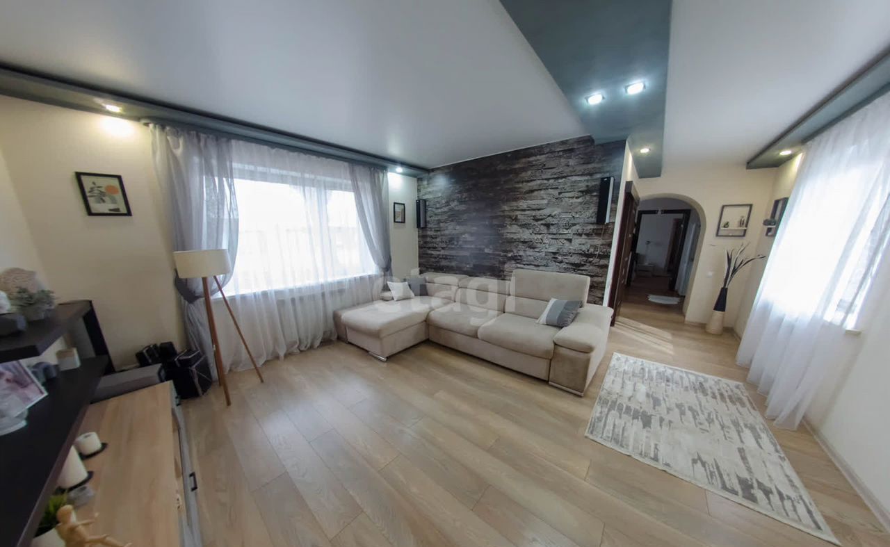 квартира г Шадринск ул Ефремова 32 фото 4