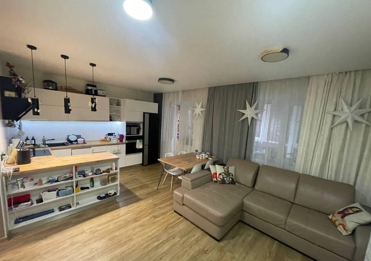 квартира г Красноярск р-н Октябрьский ул Ленинградская 6 фото 1