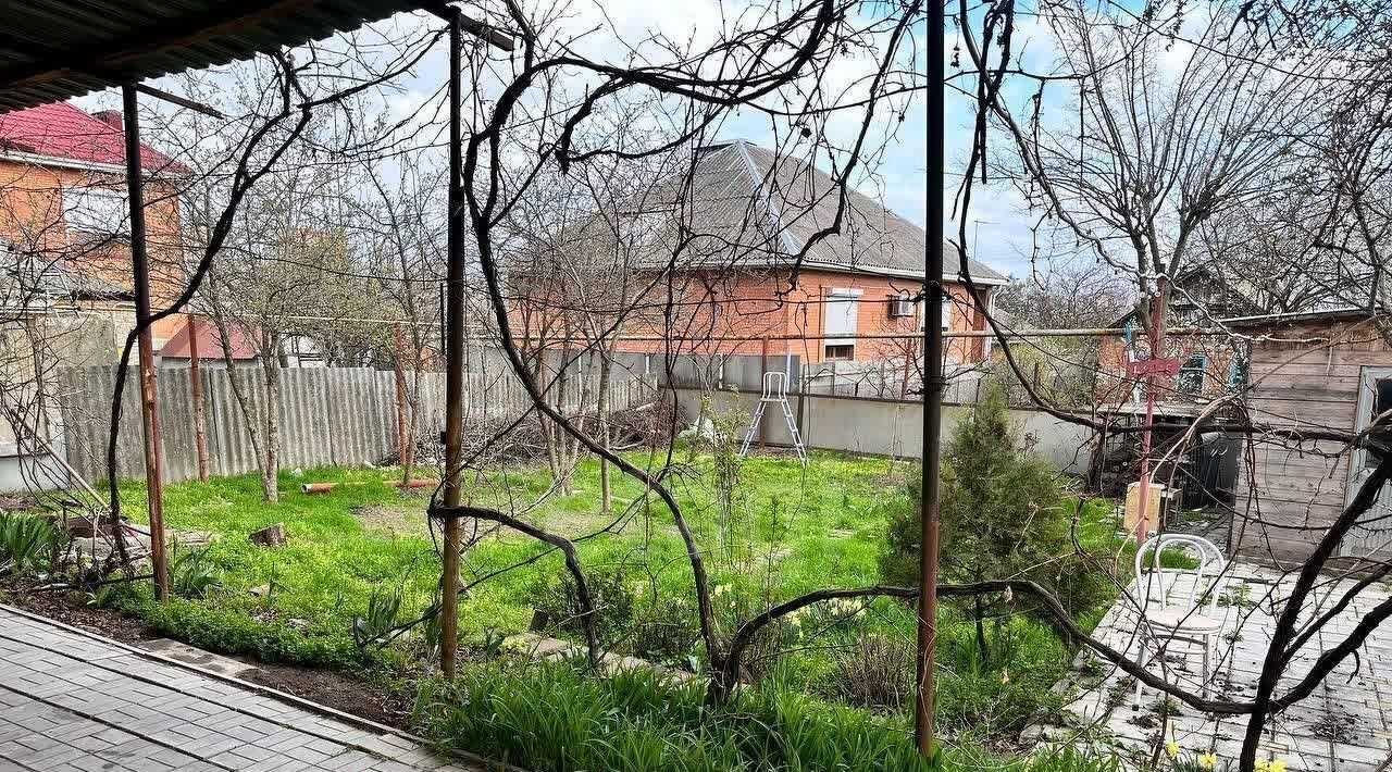 дом г Ростов-на-Дону р-н Октябрьский ул Таганрогская фото 13