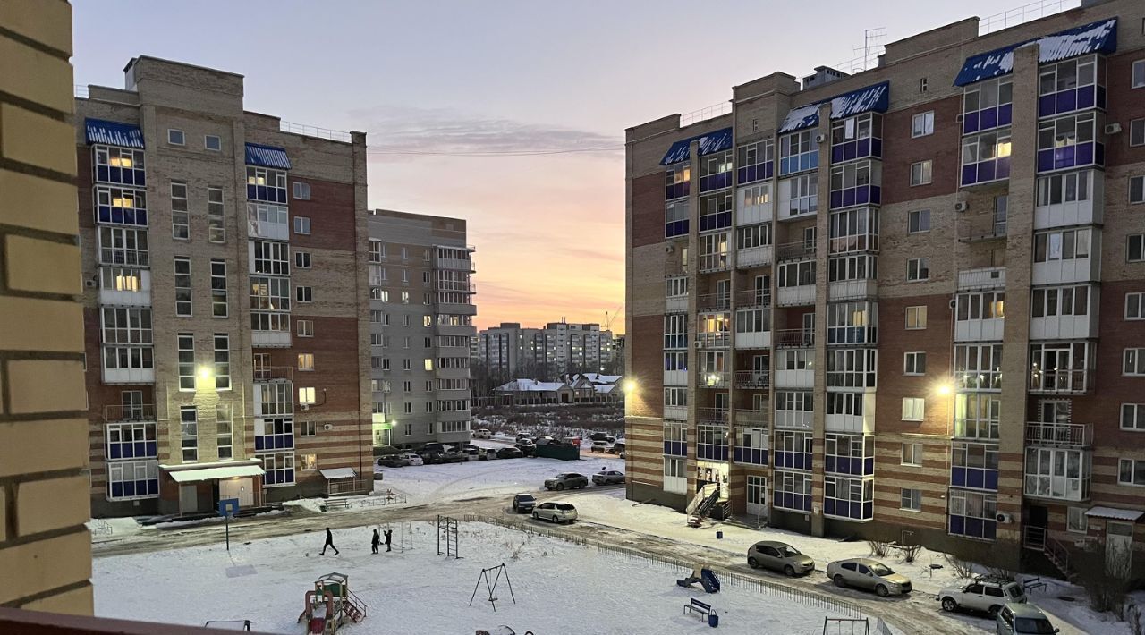квартира г Омск р-н Ленинский ул Светловская 10 фото 7