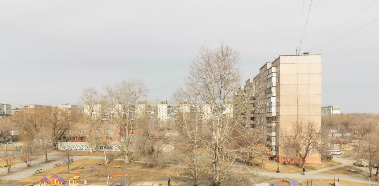 квартира г Челябинск р-н Тракторозаводский ул Салютная 2 фото 2