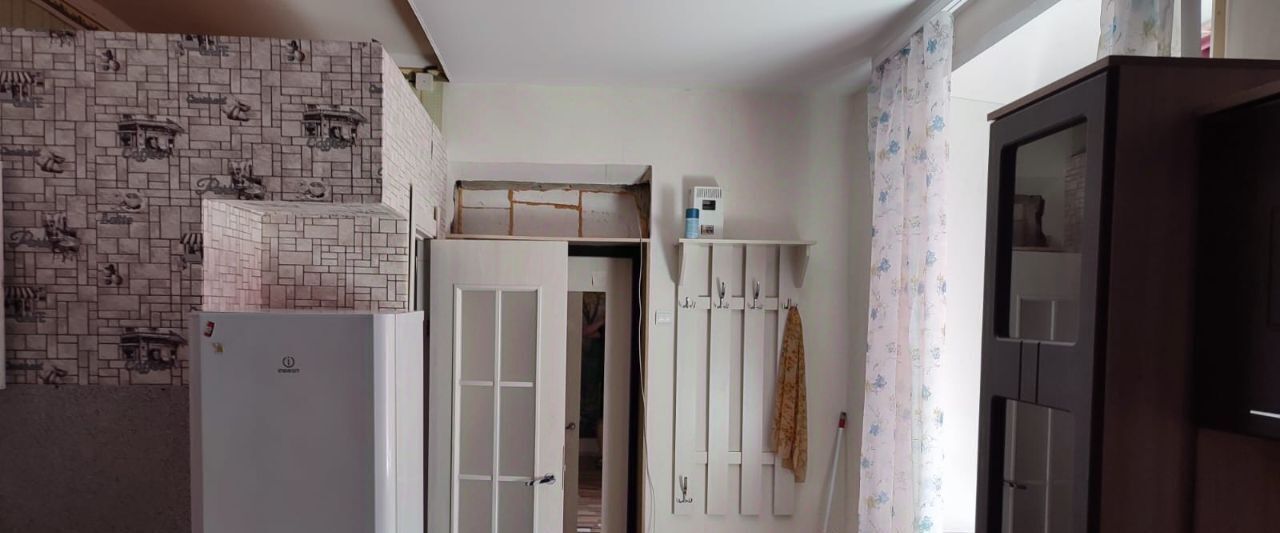 комната г Барнаул р-н Октябрьский ул 40 лет Октября 29а фото 3