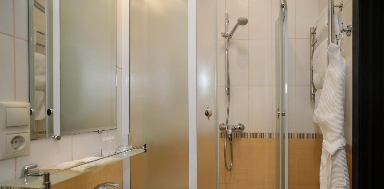комната г Саратов р-н Фрунзенский ул Железнодорожная 72 фото 4