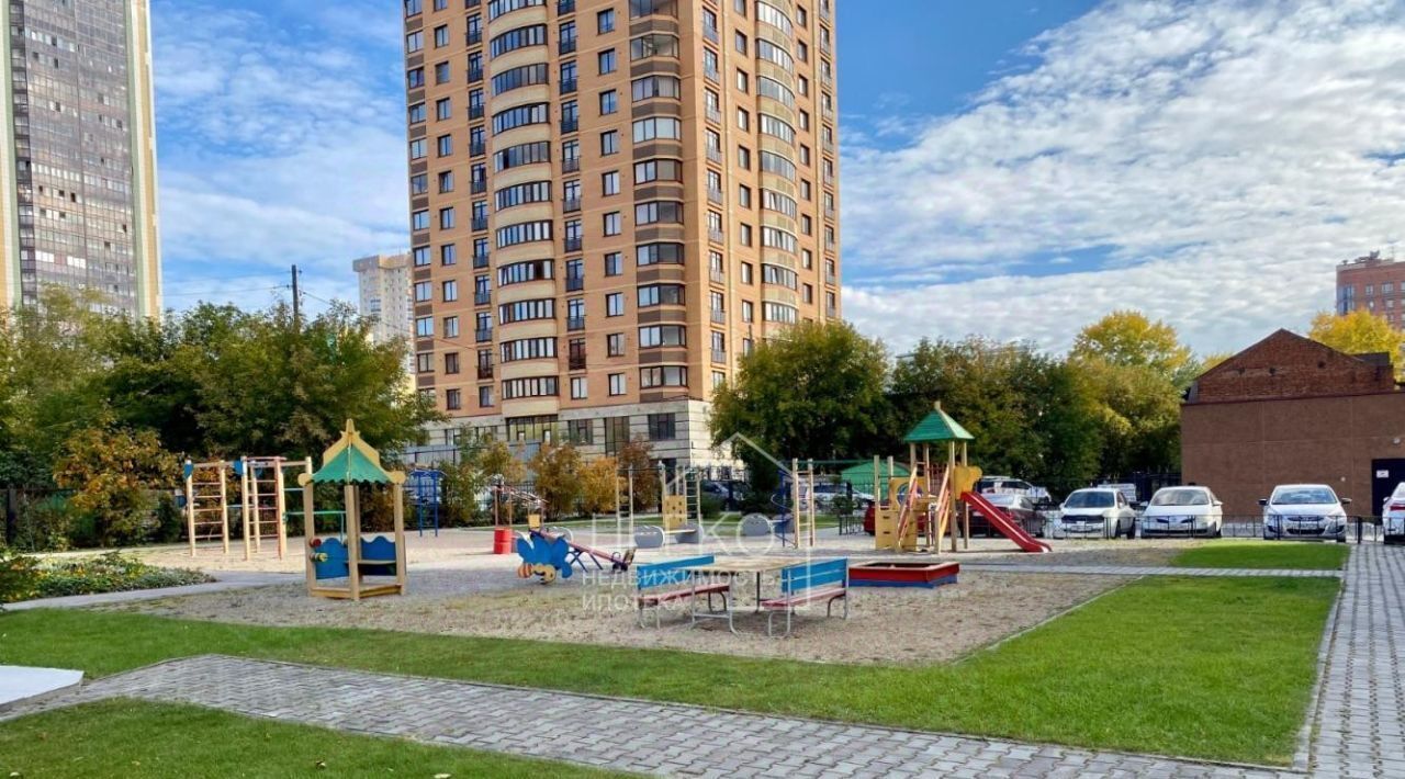 квартира г Новосибирск ул Романова 60 Площадь Ленина фото 28