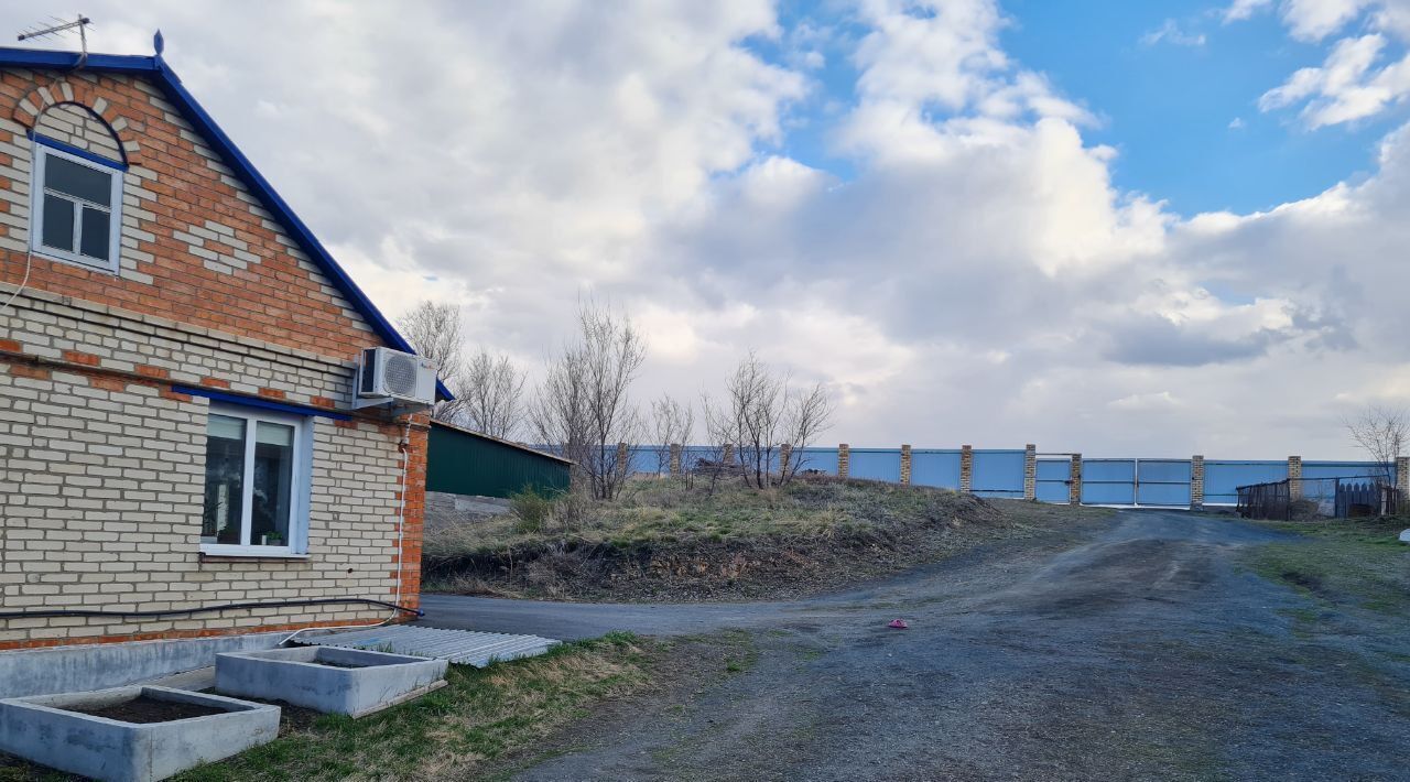 дом г Новотроицк п Аккермановка ул Сборная 18 фото 2