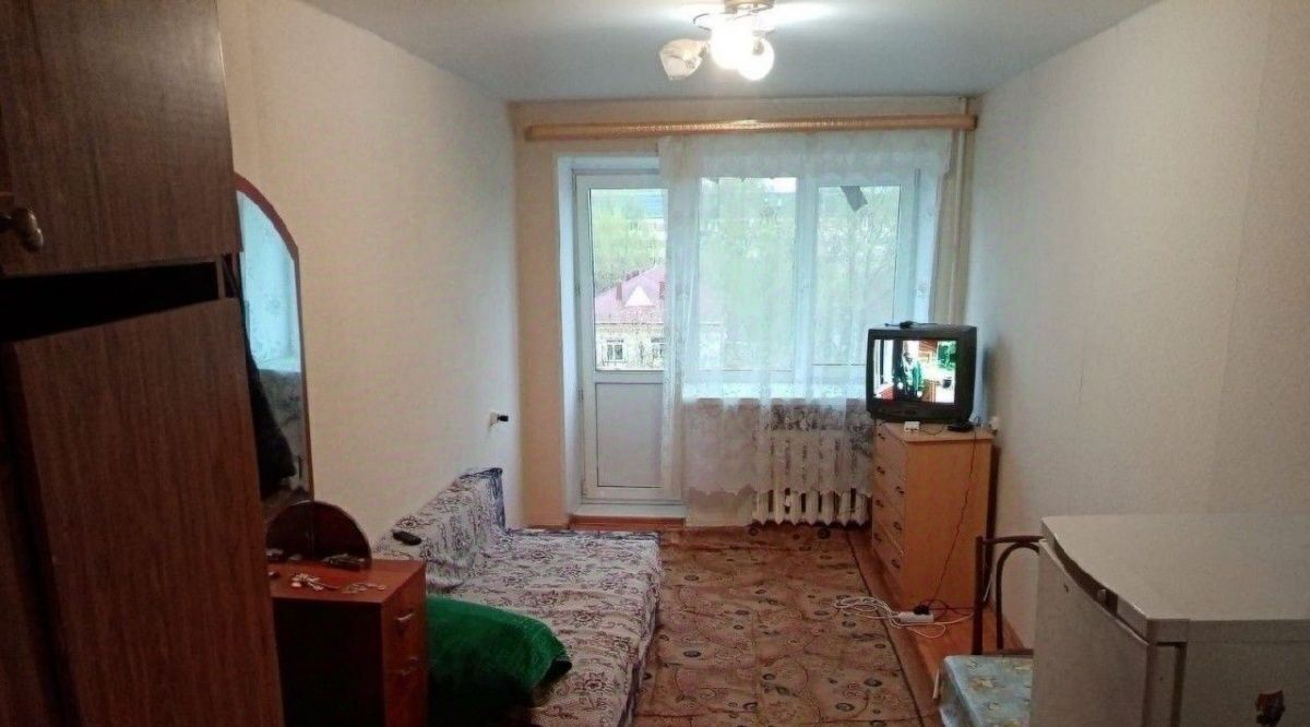комната г Тюмень р-н Ленинский ул Мельникайте 101 фото 1