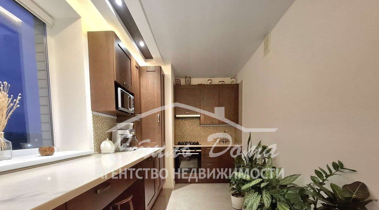 квартира г Волгоград р-н Кировский ул им. старшего лейтенанта Токарева 1 фото 4