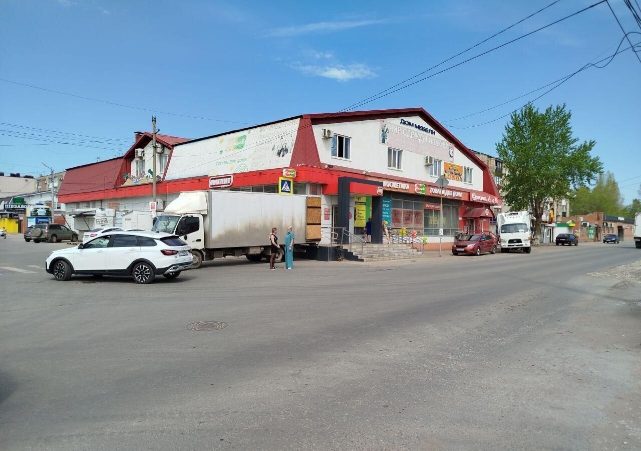 торговое помещение г Кинель ул Украинская 30 фото 8