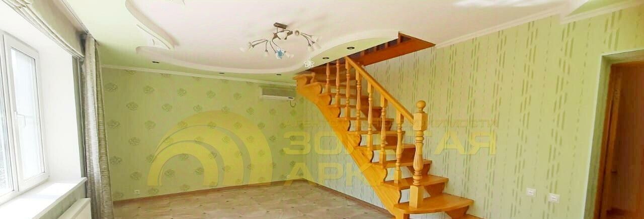 дом р-н Крымский г Крымск ул Троицкая фото 1