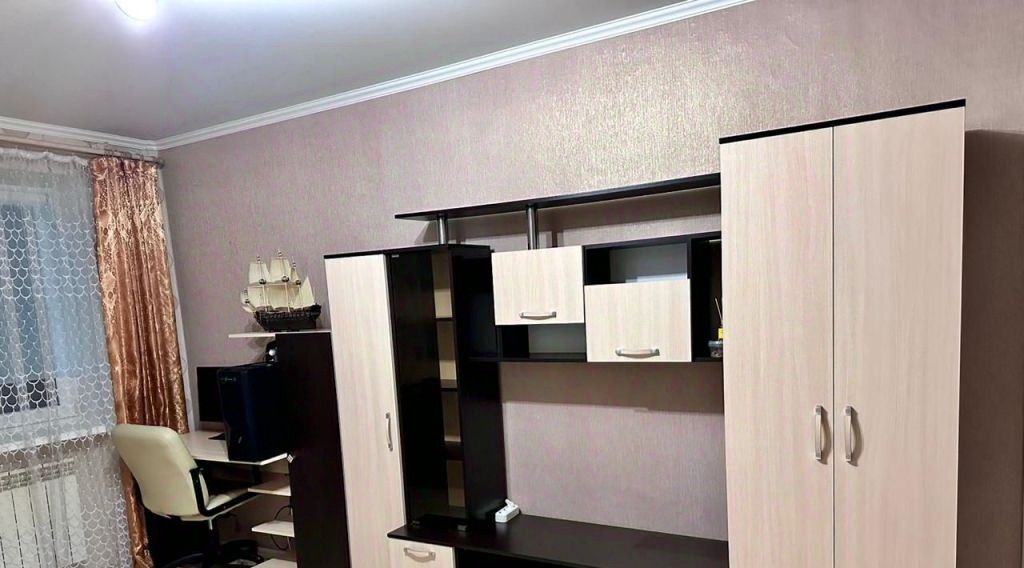 квартира г Саратов р-н Октябрьский ул Дегтярная 15 фото 1