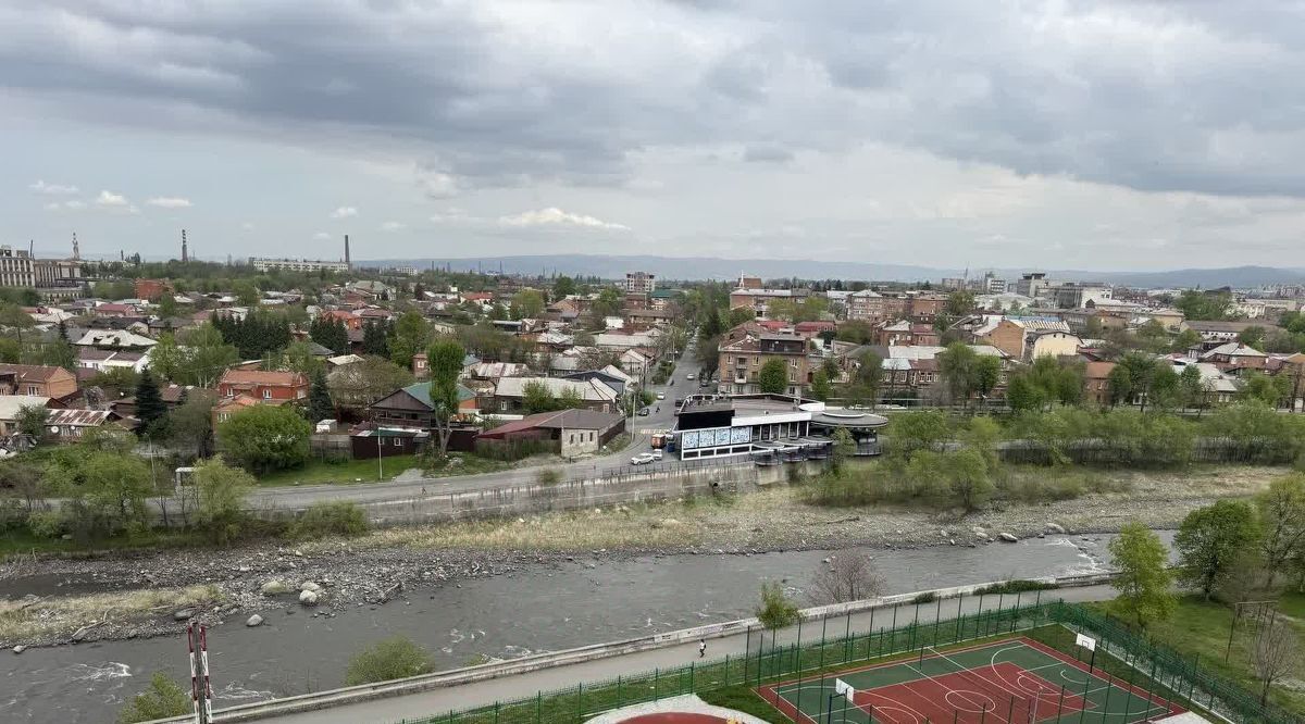 квартира г Владикавказ р-н Затеречный ул Тогоева 22 фото 4