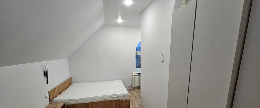 комната г Ярославль р-н Кировский ул Большая Октябрьская 39/2 фото 2