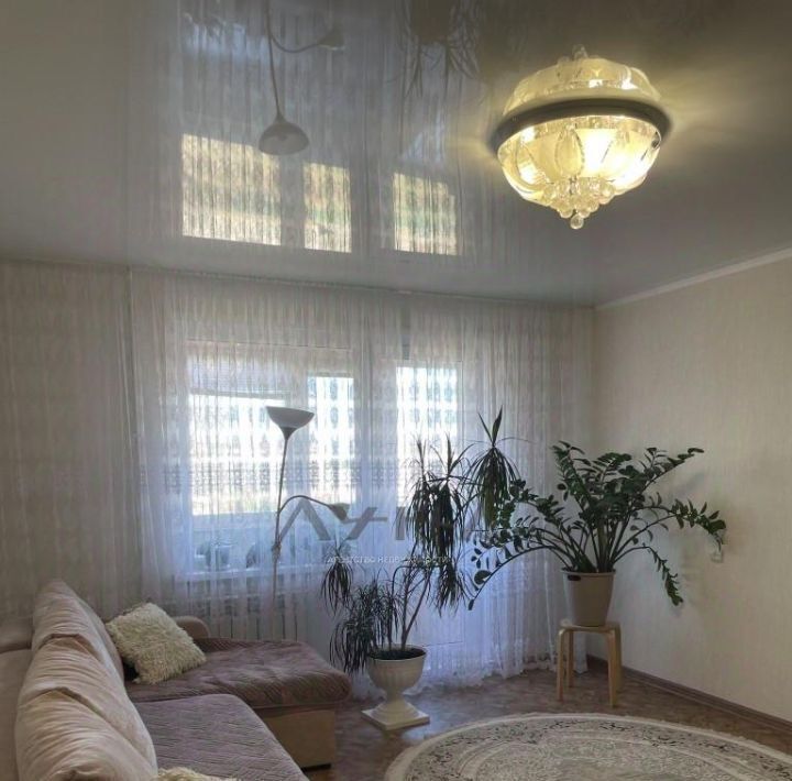 квартира г Набережные Челны р-н Автозаводский ул Татарстан 18/99 фото 2