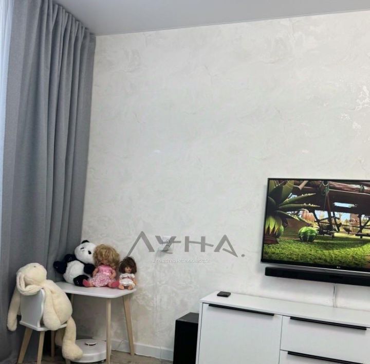 квартира г Набережные Челны р-н Автозаводский пр-кт Яшьлек 12в фото 8