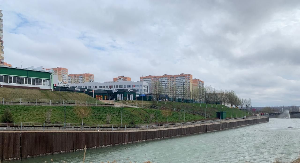 квартира г Ростов-на-Дону р-н Октябрьский ул Дмитрия Петрова 9 фото 14
