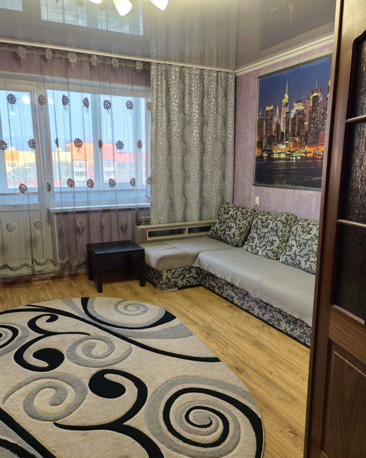 квартира г Омск р-н Центральный ул Арнольда Нейбута 11 фото 3