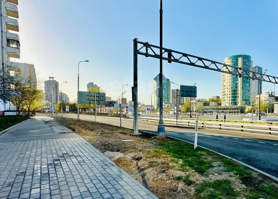 квартира г Москва метро Народное Ополчение пр-кт Маршала Жукова 47 фото 20