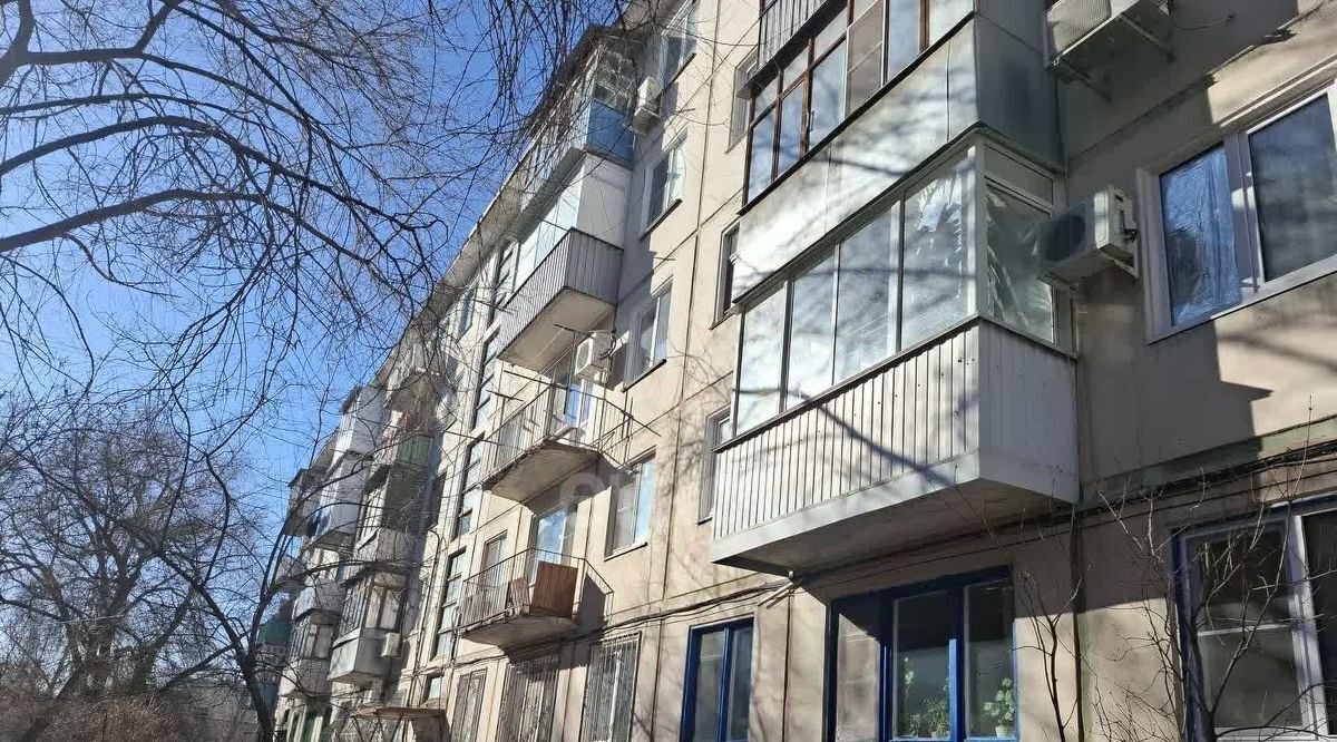 квартира г Волгоград р-н Кировский ул 64-й Армии 34а фото 13