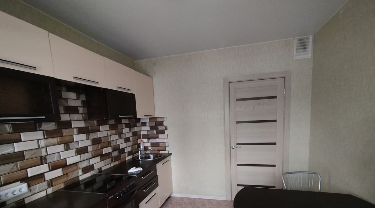 квартира г Красноярск р-н Центральный ул Караульная 82 фото 4