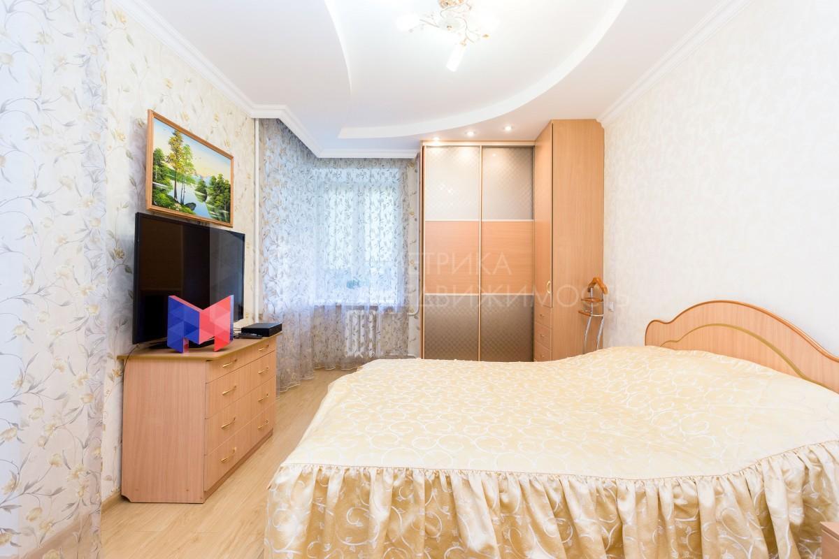 квартира г Тюмень ул Водников 12 фото 11