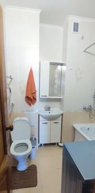 квартира г Краснодар р-н Западный пр-кт Чекистов 9 мкр-н Юбилейный фото 7