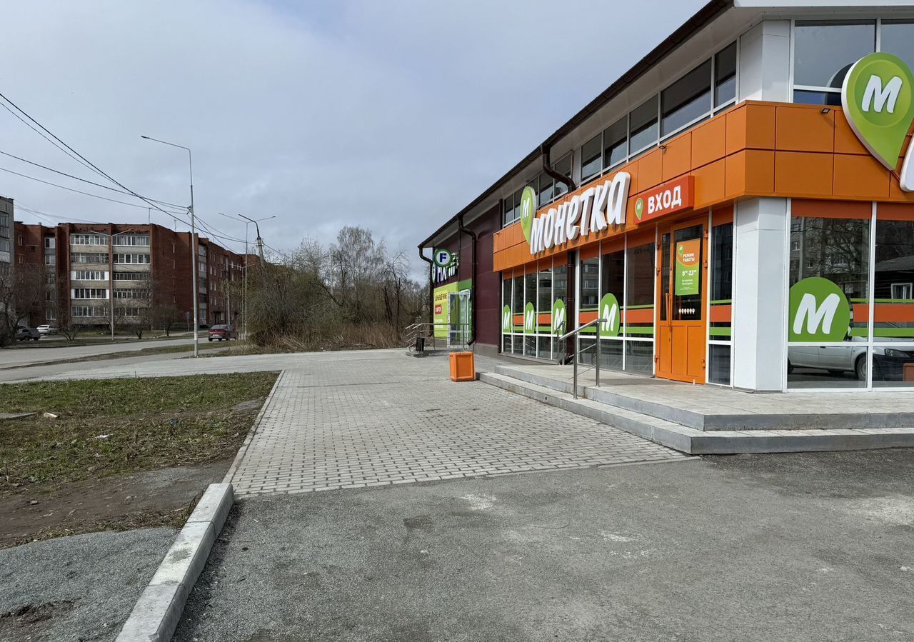 торговое помещение г Ревда ул Карла Либкнехта 8 фото 1