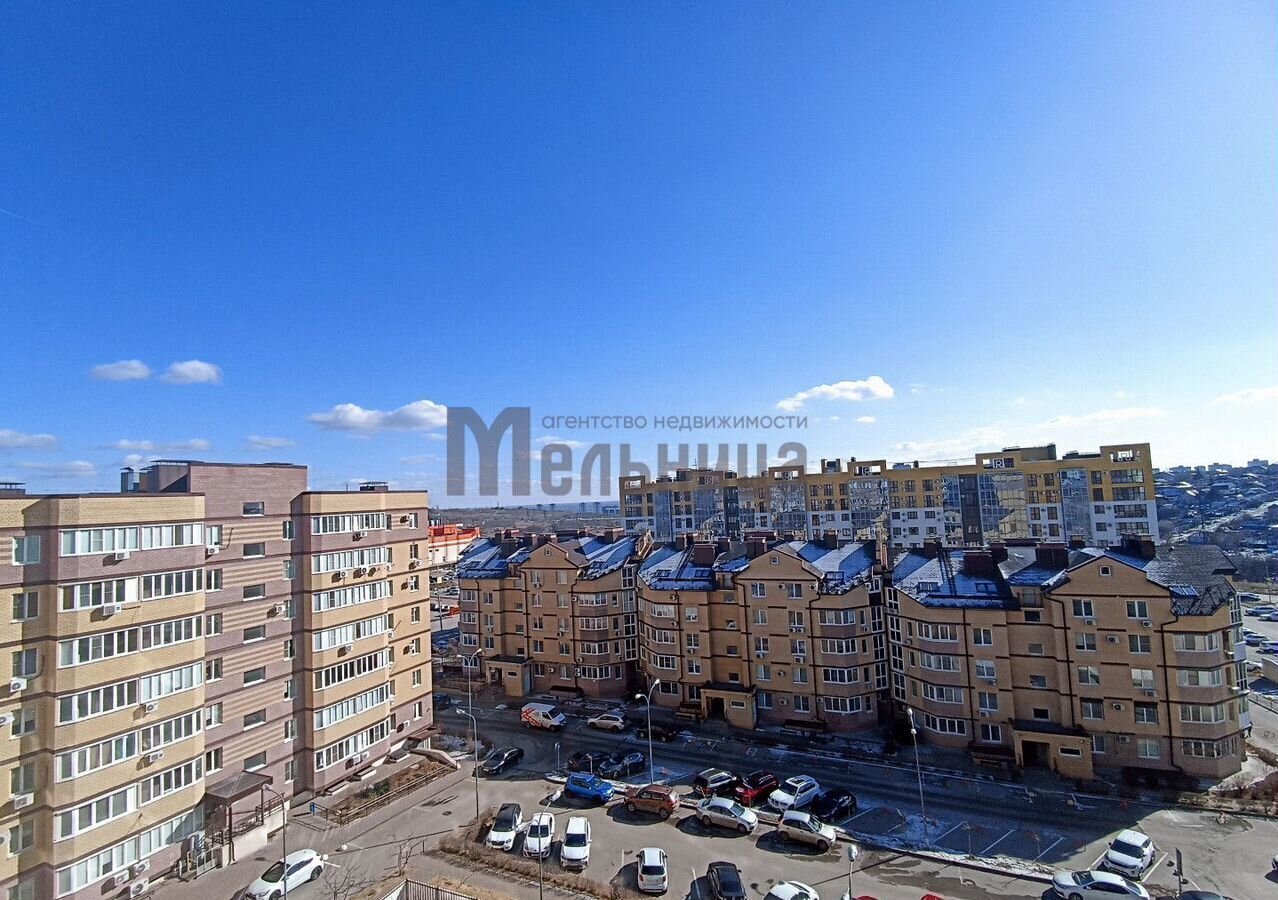 квартира г Волгоград р-н Дзержинский ул им. Расула Гамзатова 11 фото 12
