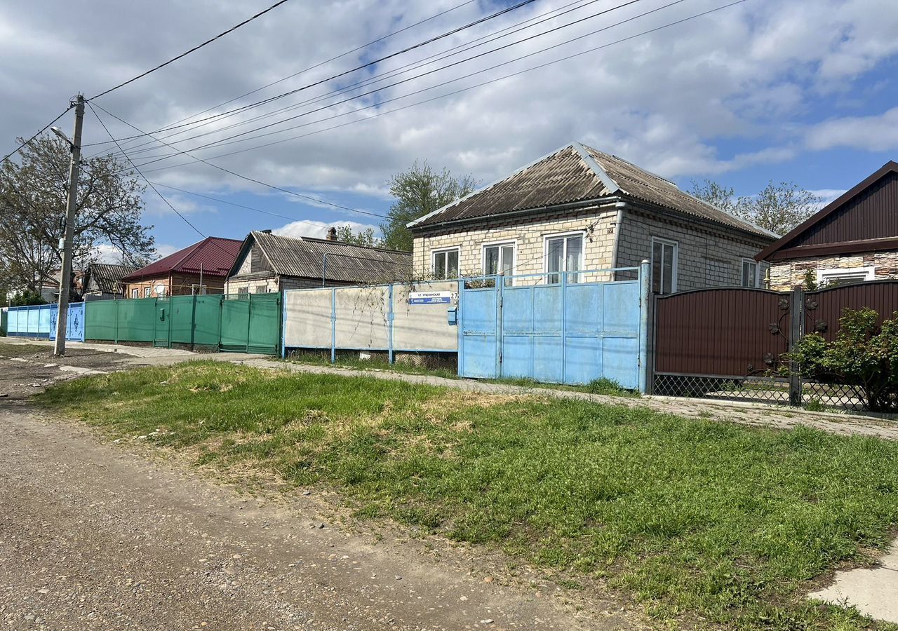 дом р-н Гулькевичский г Гулькевичи ул Урюпинская Гулькевичское городское поселение фото 1