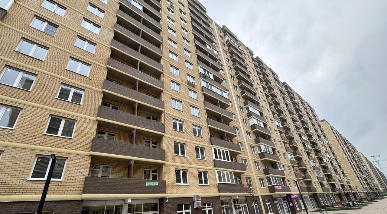 квартира г Краснодар р-н Прикубанский ул им. лётчика Позднякова 2к/21 фото 3
