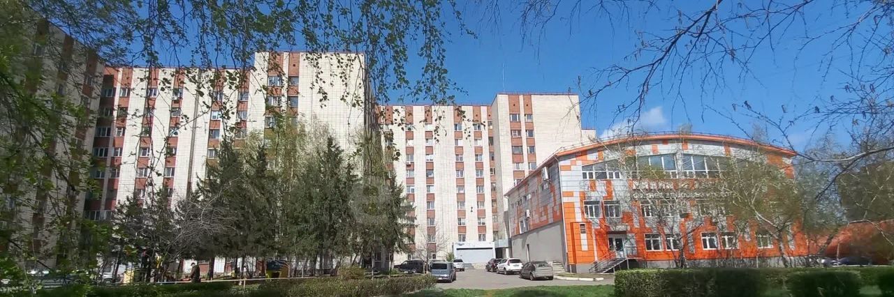 комната г Омск р-н Октябрьский пр-кт Космический 97ак/3 фото 11
