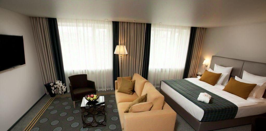 комната г Казань метро Площадь Тукая ул Право-Булачная 49 фото 2