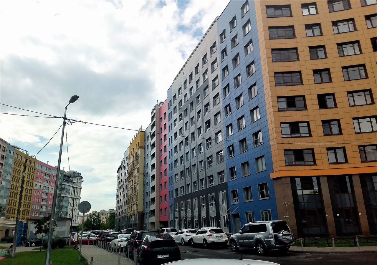 квартира г Санкт-Петербург метро Василеостровская наб Реки Смоленки 3к/2 фото 1