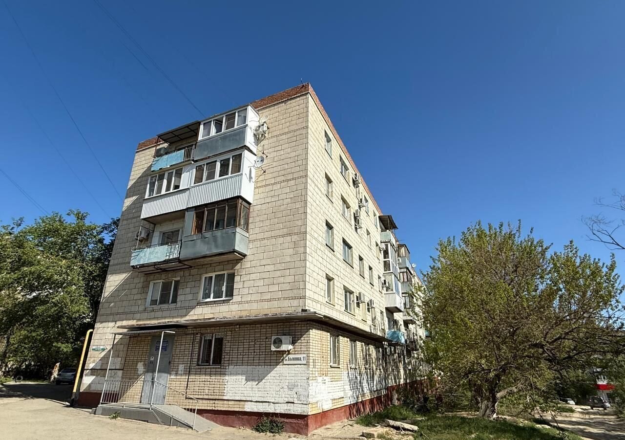 квартира г Волгоград р-н Тракторозаводский ул им. Быкова 11 фото 18