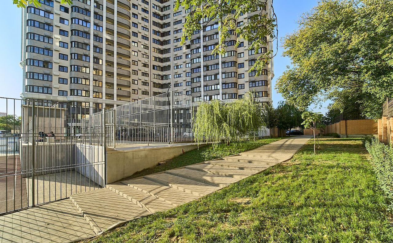 квартира г Краснодар р-н Западный ул Кожевенная 22 фото 6