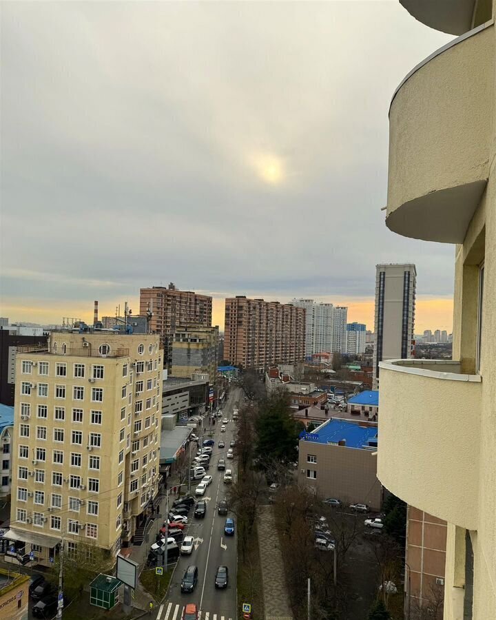 квартира г Краснодар р-н Западный ул им. Федора Лузана 23 фото 2