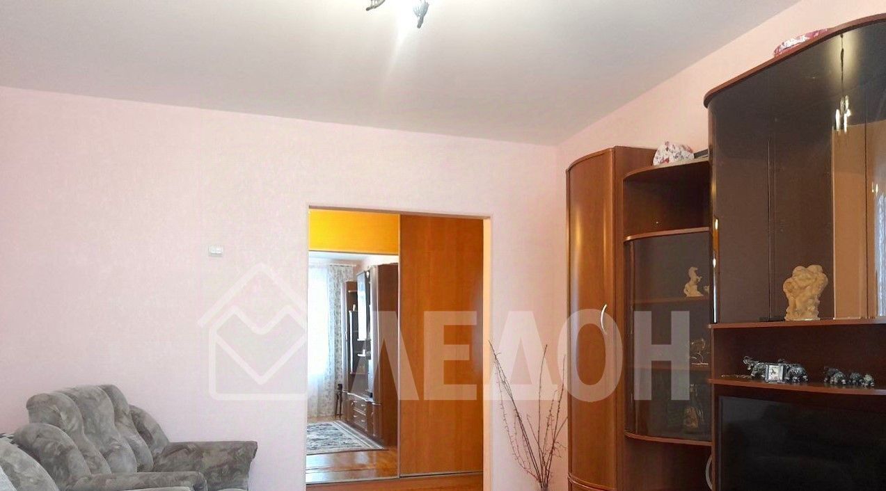 квартира г Омск р-н Октябрьский ул. Николая Кузнецова, 12 фото 2