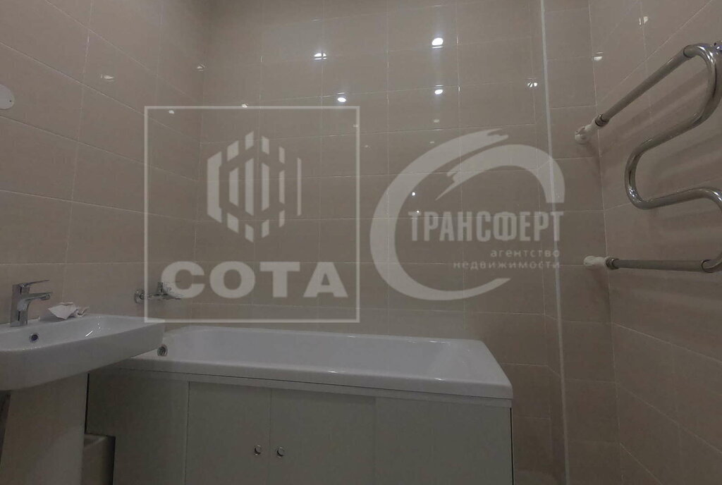 квартира г Воронеж ул Загоровского 13к/2 фото 6