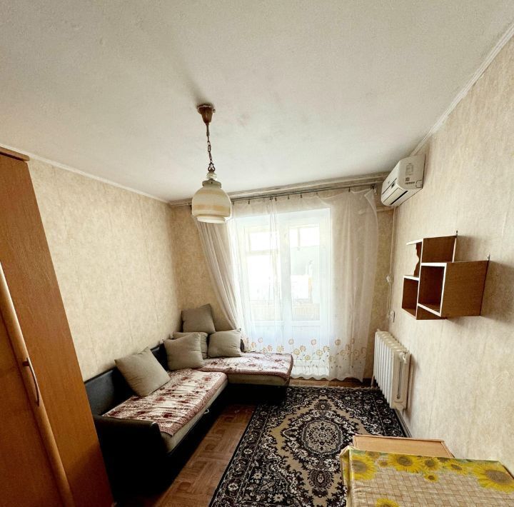 комната г Саратов р-н Фрунзенский ул Белоглинская 84/86 фото 1