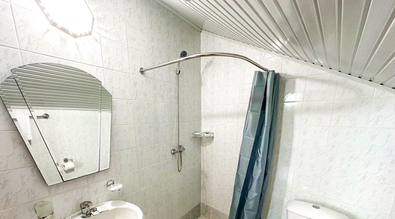комната г Сочи р-н Адлерский ул Демократическая 6а фото 2