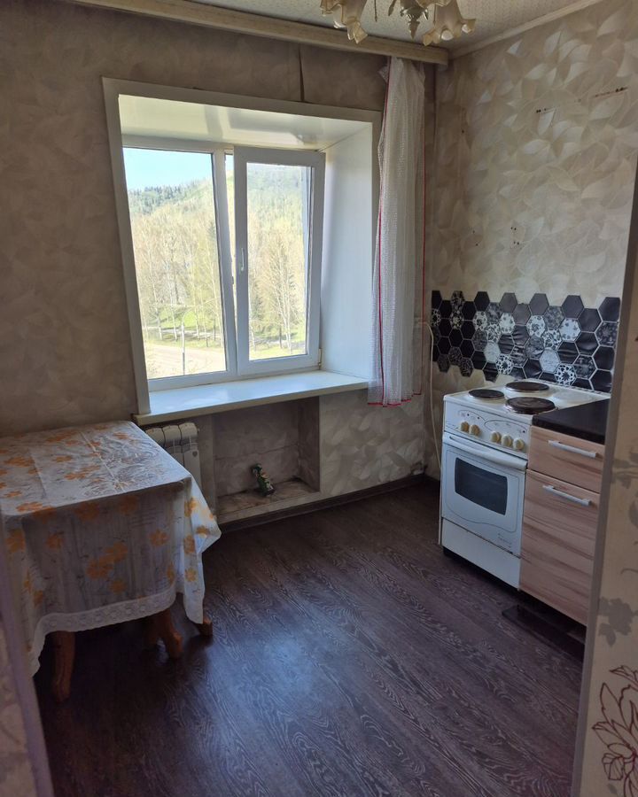 квартира г Междуреченск ул Юдина 1 фото 3