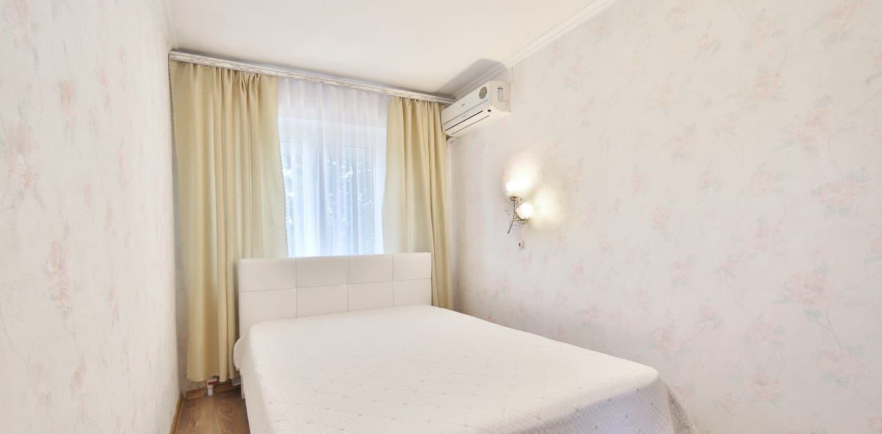 квартира г Сочи р-н Центральный ул Конституции СССР 32 фото 4