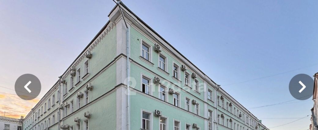 гараж г Москва метро Боровицкая пер Лебяжий 4с/3 фото 1