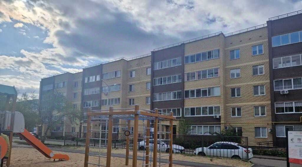 квартира г Набережные Челны р-н Автозаводский пр-кт Сююмбике 97 фото 2