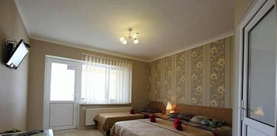 комната г Судак ул Учителей 30 фото 2