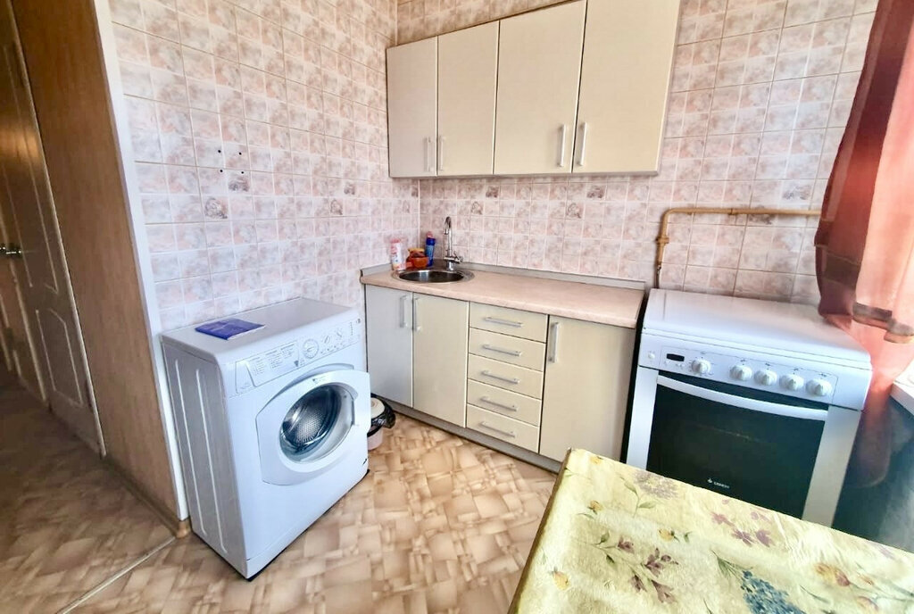 квартира г Брянск рп Радица-Крыловка Бежицкий район ул Нахимова 114 фото 1