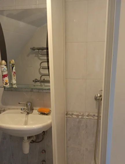 комната г Ялта ул Толстого 1 фото 6