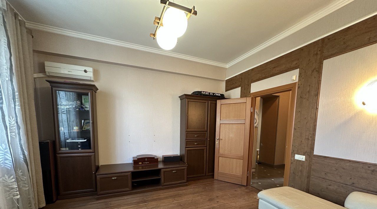квартира г Волжский ул им Рихарда Зорге 10 фото 2