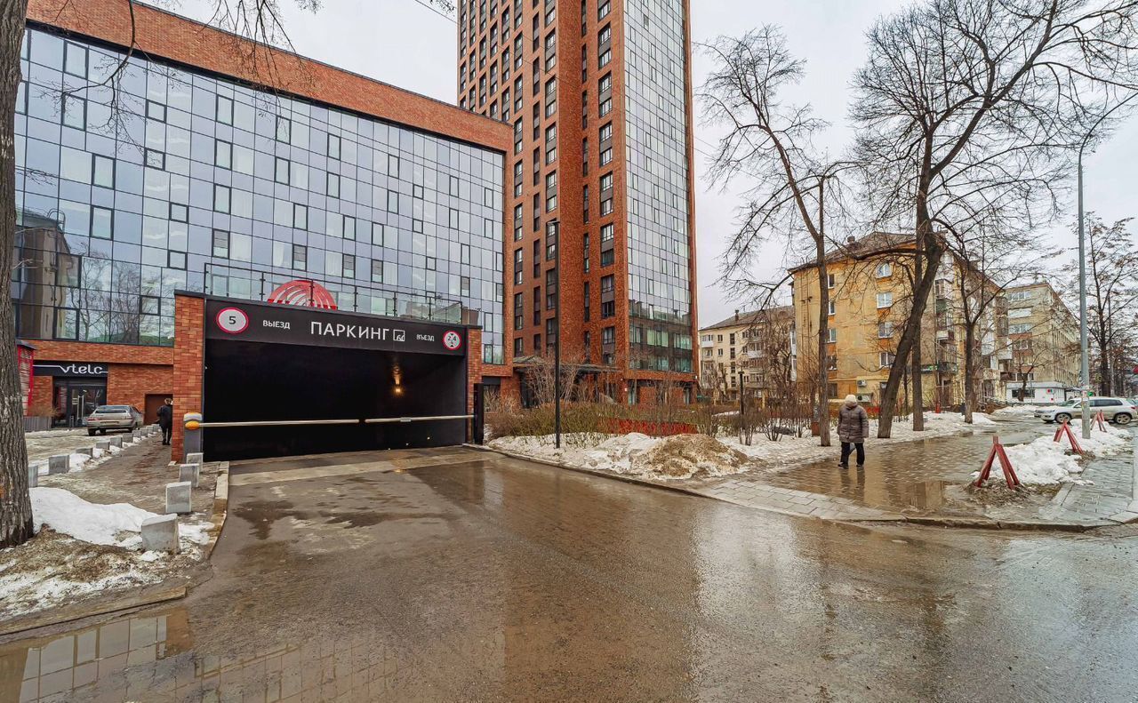 машиноместо г Екатеринбург Динамо ул Первомайская 60 фото 1